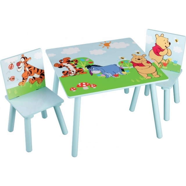 table-enfant-winnie-ourson-chaises
