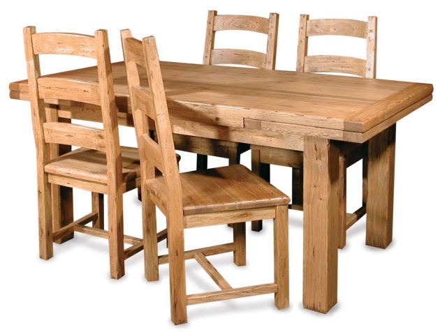 table-extensible-idée-originale-bois-solide-forme-rectangulaire