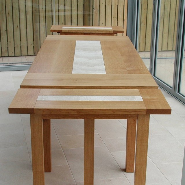 table-extensible-idée-originale-forme-rectangulaire-bois