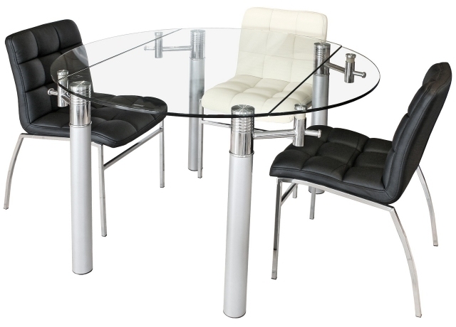 table-extensible-idée-originale-forme-ronde-verre-chaises-noires