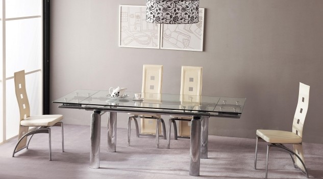 table-extensible-idée-originale-table-rectangulaire-verre-chaises