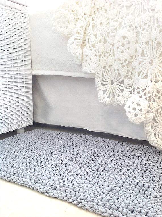 tapis contemporains tricotés gris
