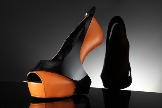tendance chaussures créatrice noir orange