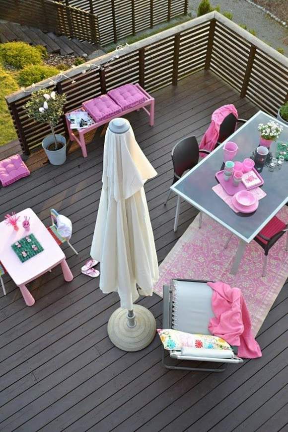 terrasse bois meubles rose