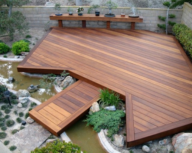 terrasse bois source eau deco