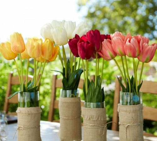 tulipes decoration exterieur table