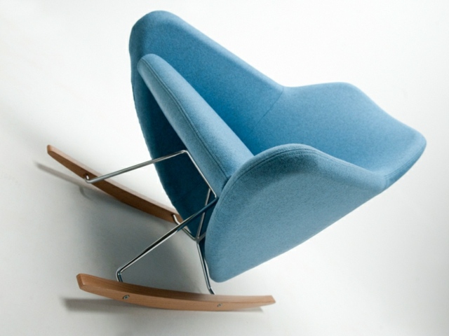 vrai meuble design un fauteuil en rocking chair  haut pieds 