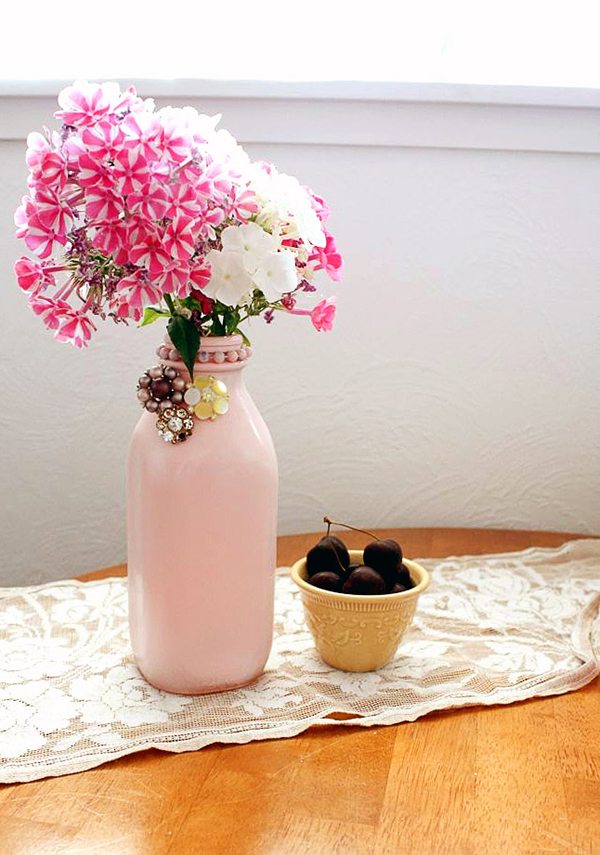 vase couleur rose DIY
