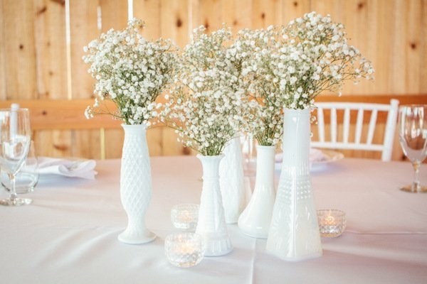 vases différentes formes couleur blanche centre de table mariage
