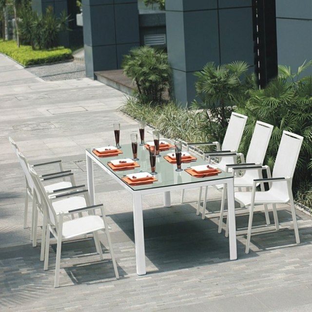 Moderne table de jardin verre et en métal terrasse extérieure 