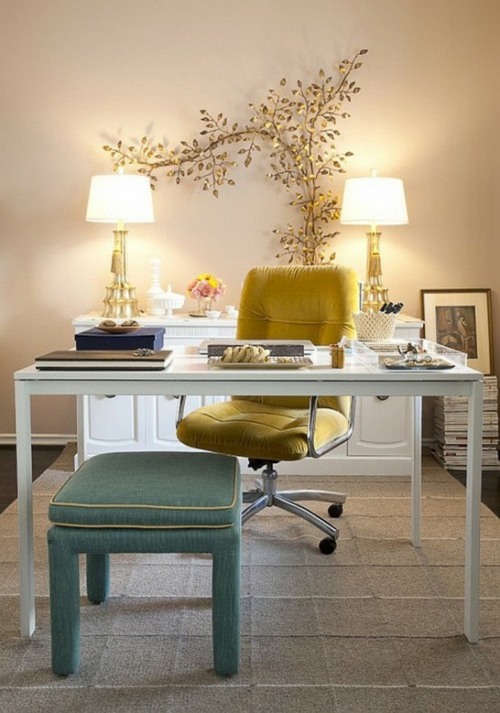 vue table travail chaise jaune decoration elegante