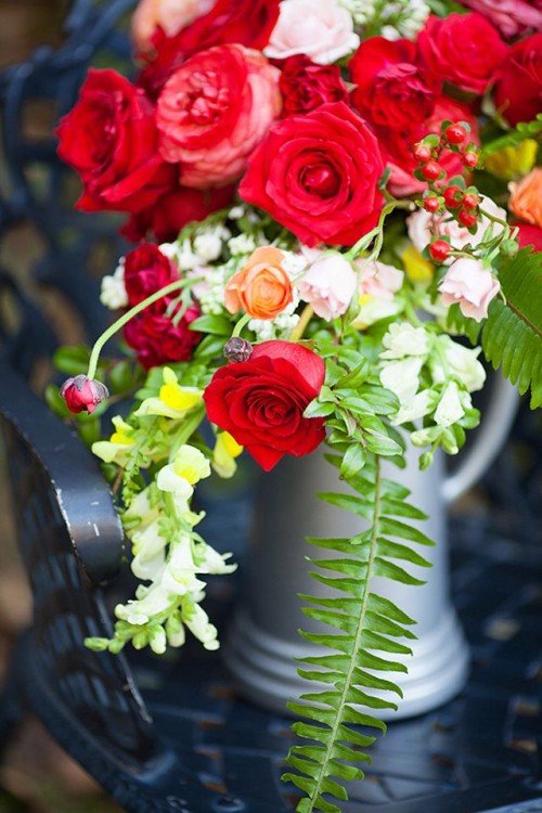 zoom bouquet mariage roses rouges
