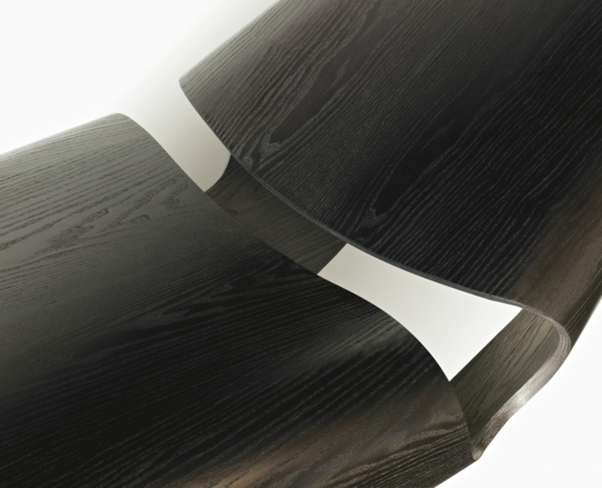 zoom fauteuil forme futuriste couleur noir